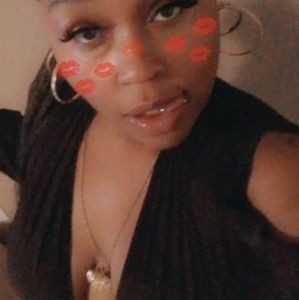 Meet your Posher, Beverly